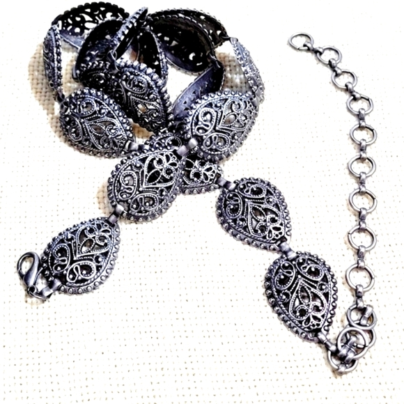 Concho Antique Silver Tone Filigree Tear Drop Medallion Belt - Picture 1 of 8